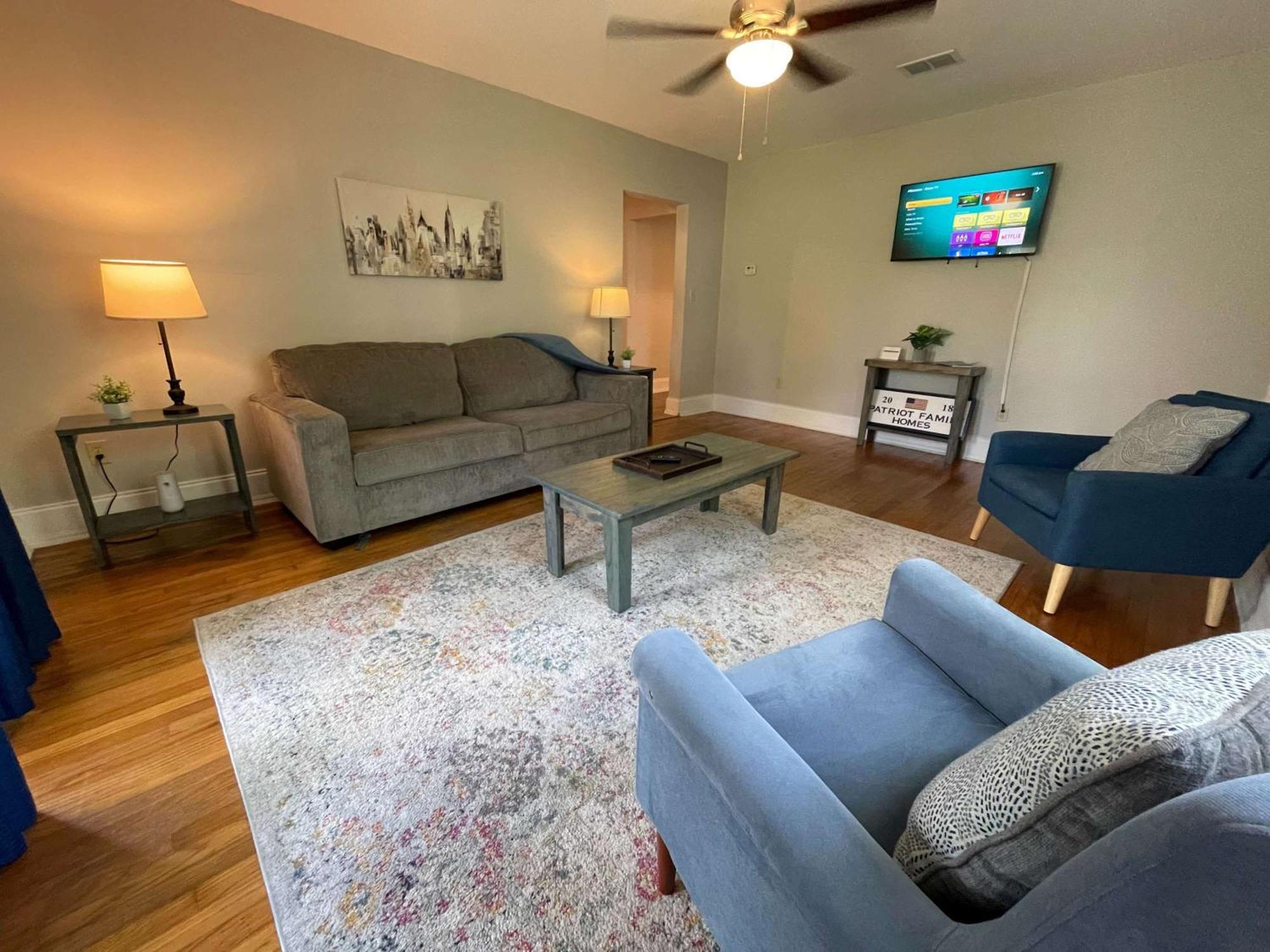 Beach Flow Bungalow-Mins To Downtown-Dining-Base Pensacola Exterior photo